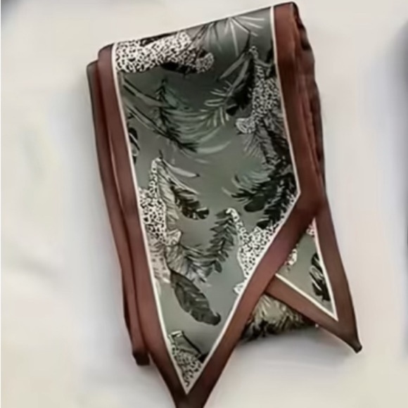 Elegant Green and Brown Hair Scarf - Picture 2 of 2